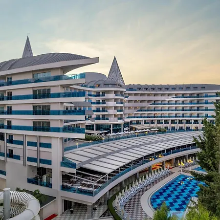 Отель Botanik Platinum 5*