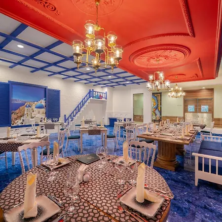 Отель Botanik Platinum 5*