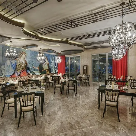 Отель Botanik Platinum 5*