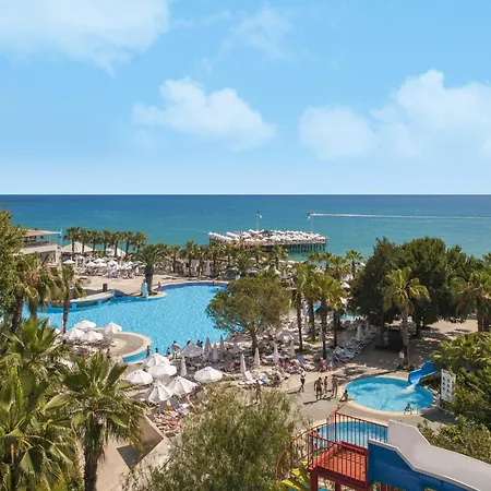 Botanik Platinum Hotel Okurcalar